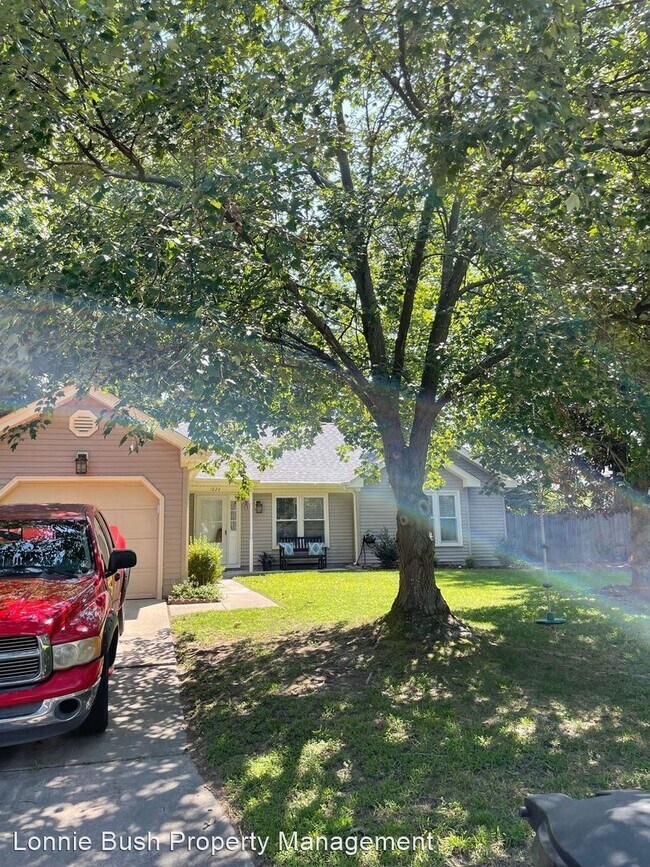 Building Photo - 3 br, 2 bath House - 1824 Castleton Court