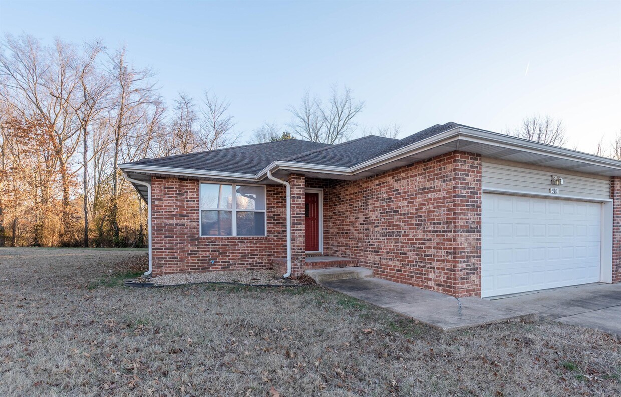 910908 E Bain St, Ozark, MO 65721 House Rental in Ozark, MO