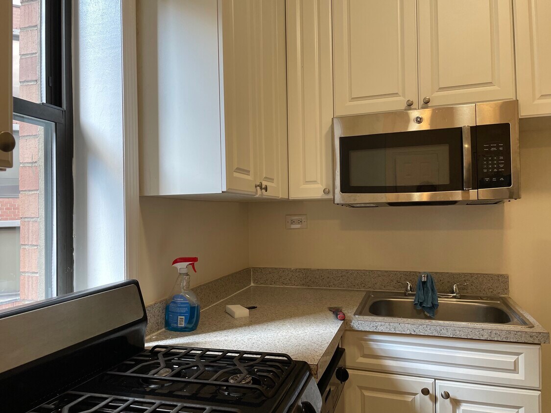 Foto del edificio - 213 E 38th St