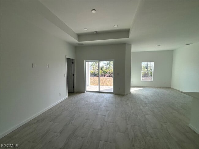 Building Photo - 3005 31st St W