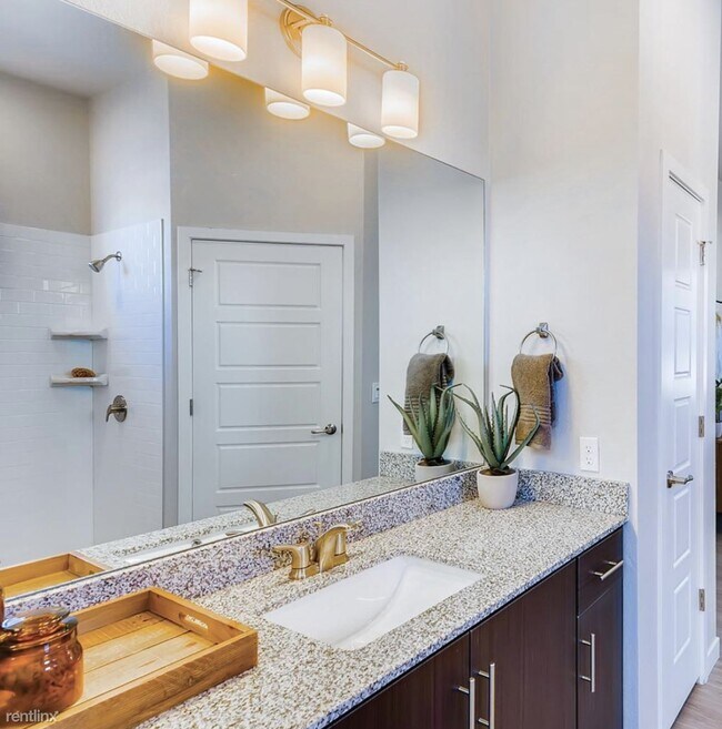 Building Photo - 2 br, 2 bath Condo - 3311 Preston Hills Ci...