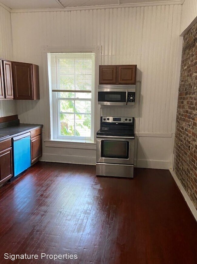 Building Photo - 107 N Jefferson St