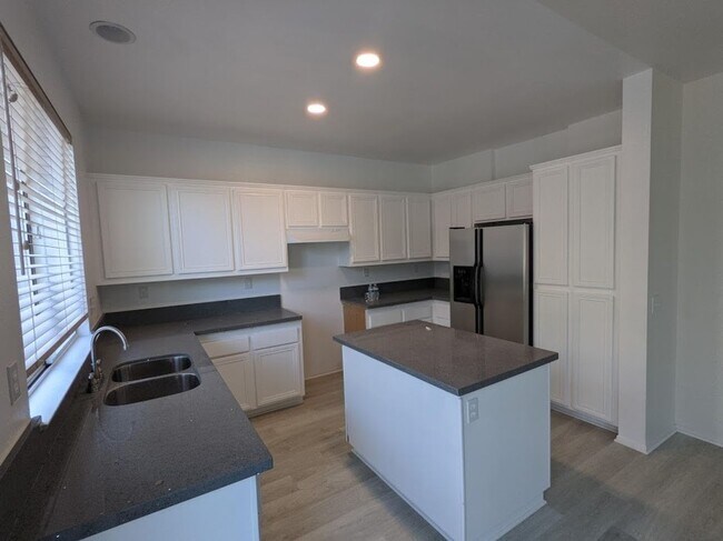 Foto del edificio - 8752 Grand Oaks Ct
