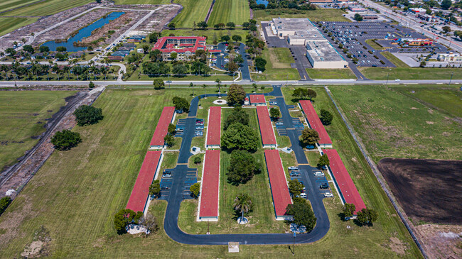 Building Photo - Glades Diamond 62+ Senior Living