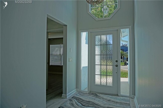 Building Photo - 2483 SW Regency Rd