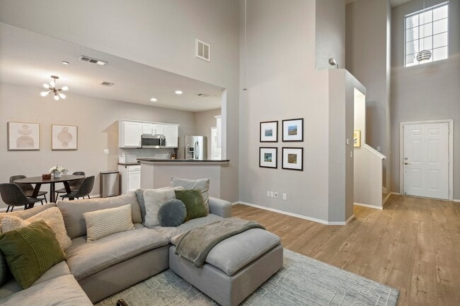 Building Photo - 3280 Tarrant Ln