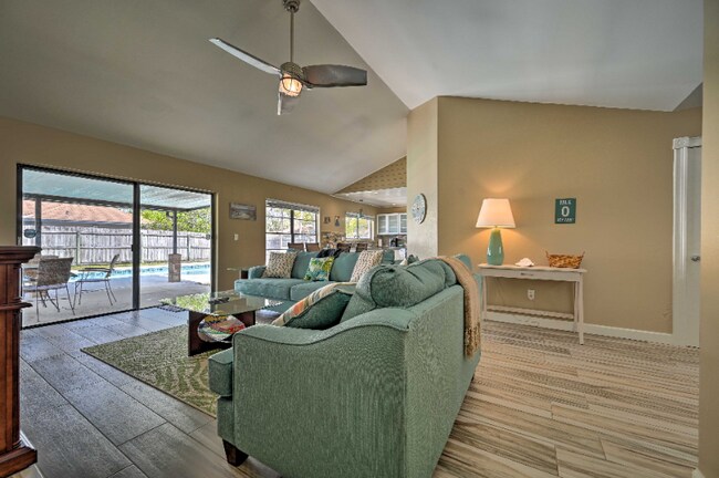 Foto del edificio - 5120 Nashville Dr