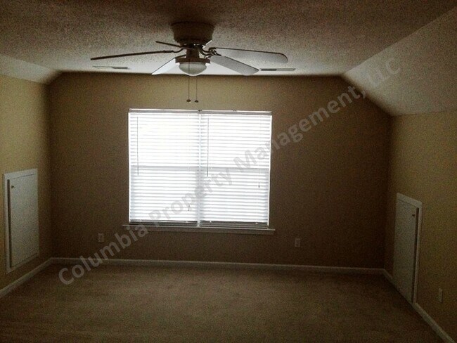 Building Photo - 307 Westbrook Way