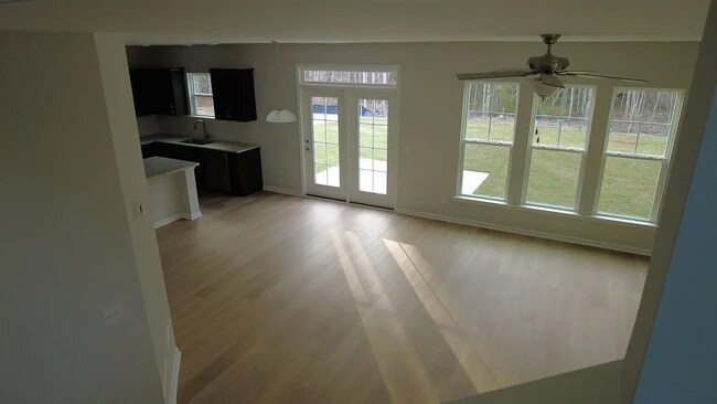 Foto del edificio - 246 Brookline Dr