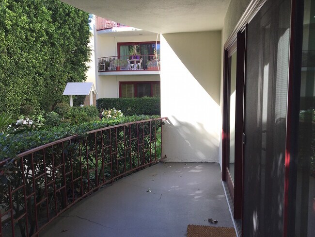 Foto del edificio - 3407 Huxley St