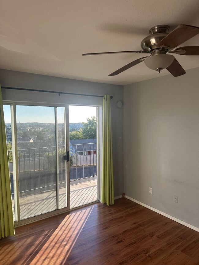 Building Photo - Live in Style and Comfort in this Charming...