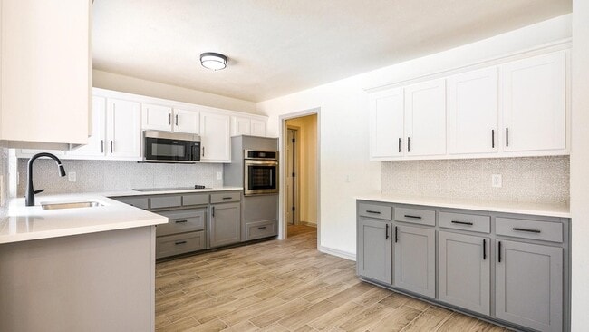 Building Photo - 2616 Ellis Ct