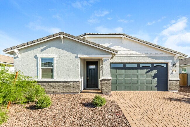 Building Photo - 24426 Grenadine Rd