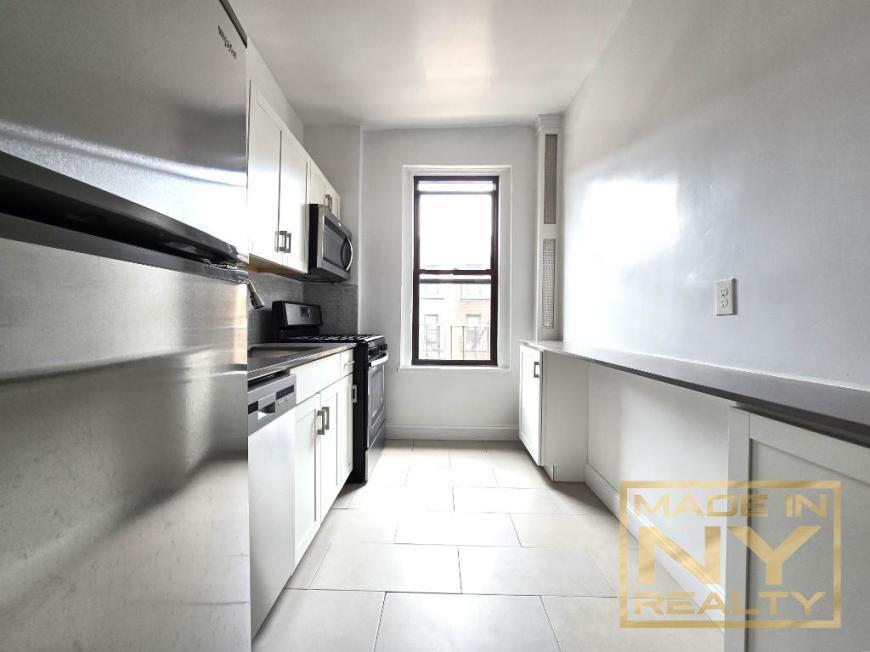 Primary Photo - 2 bedroom in ASTORIA NY 11103
