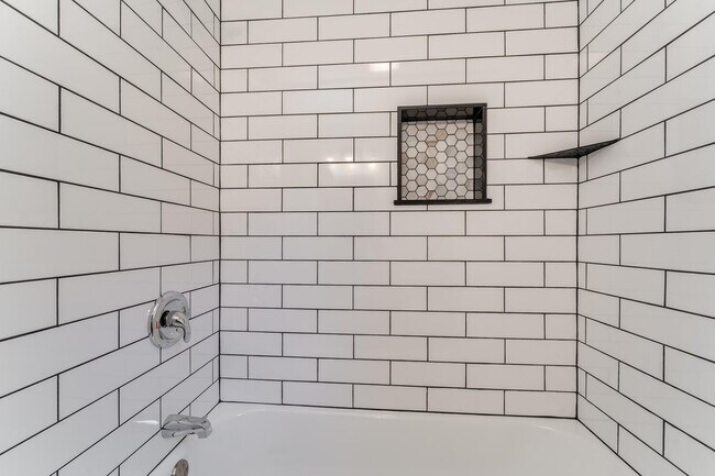 Foto del edificio - 4 Lingert Ave