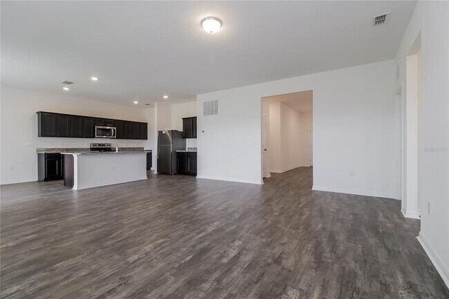 Foto del edificio - 101 Hidden Lk Lp