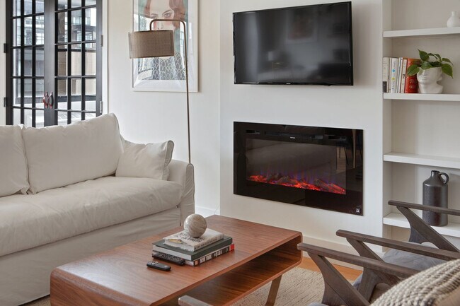 Foto del edificio - 315 W 57th St