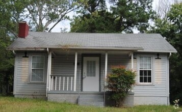 Building Photo - 1522 Plaza Ave