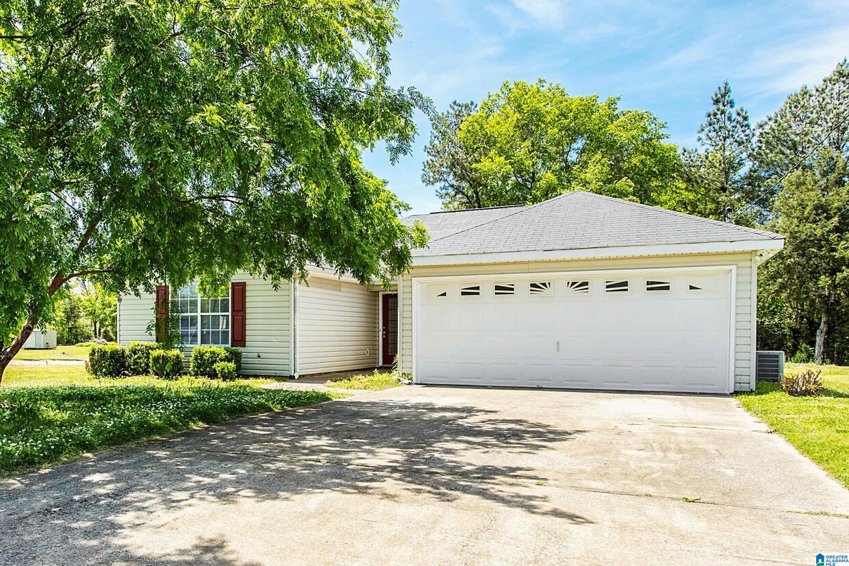 Foto principal - 14300 Southland Dr