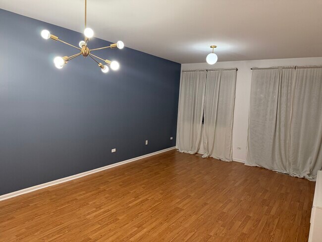 sala de estar - 2965 Stockton Ct