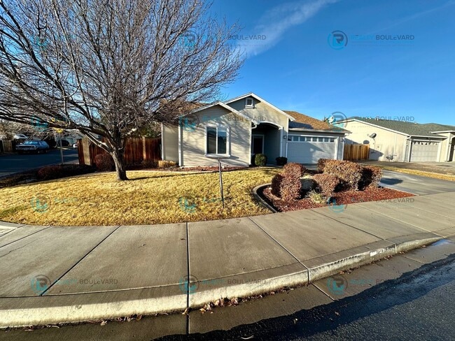 Building Photo - Open Layout, Big Yard, Great Location—This One Has It All!