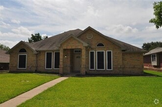 Building Photo - 3508 Lily Ln