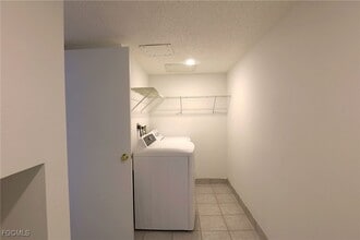 Building Photo - 12351 Woodrose Ct