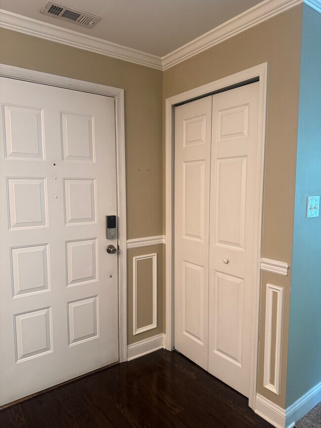 Foto del edificio - 4412B Aberdeen Dr