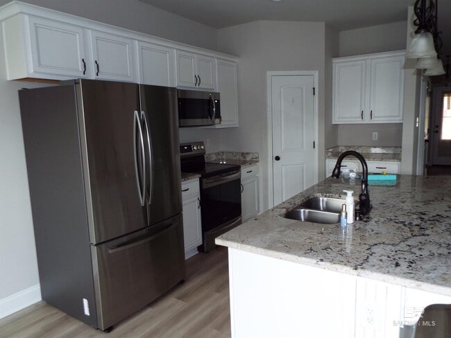 Building Photo - 14720 Chenin Blanc Dr