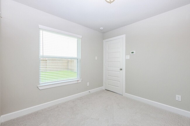 Photo - 3018 Tres Olive Drive Unit House