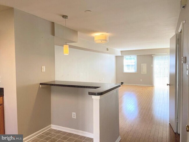 Foto del edificio - 27 Barclay Ct