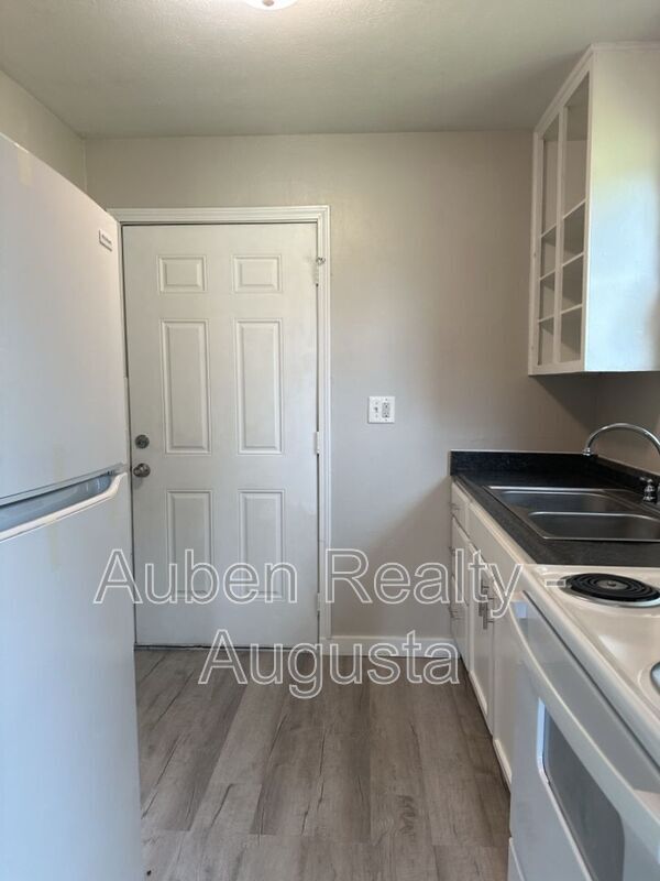 Foto del edificio - 2563 Lyman St