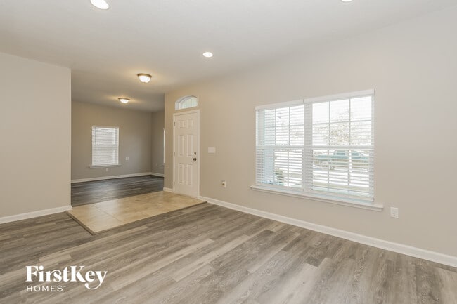 Building Photo - 15717 Spotted Saddle Cir