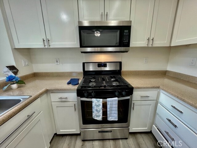 Building Photo - 79400 Ave 42