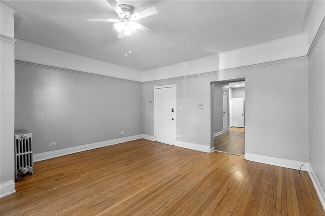 Building Photo - 5018 S Blackstone Ave