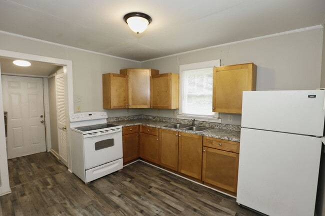 Building Photo - Cozy 1 Bedroom and 1 Bath house near JSU!