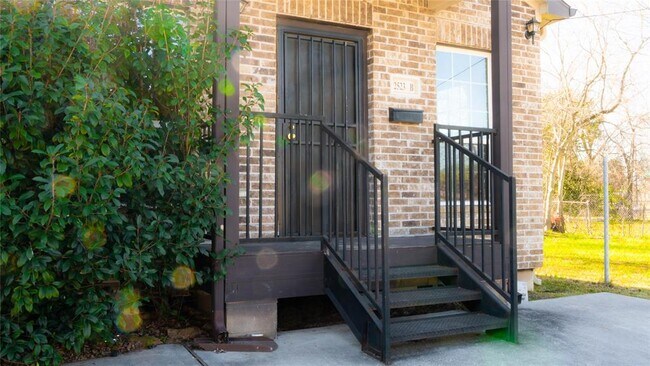 Foto del edificio - 2523 Kirk St