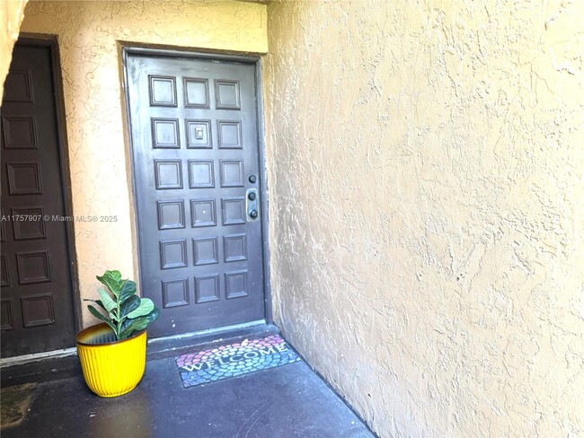 Foto del edificio - 4211 NW 19th St