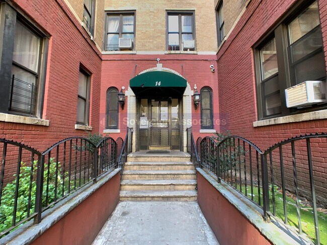 Foto del edificio - 14 Thayer Street