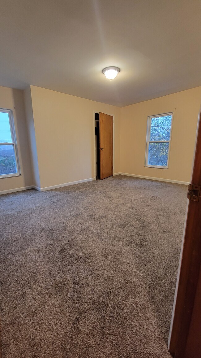 Bedroom 2 - 1346 Keim St