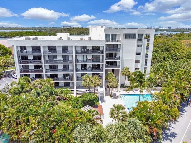 Foto del edificio - 4201 N Ocean Dr