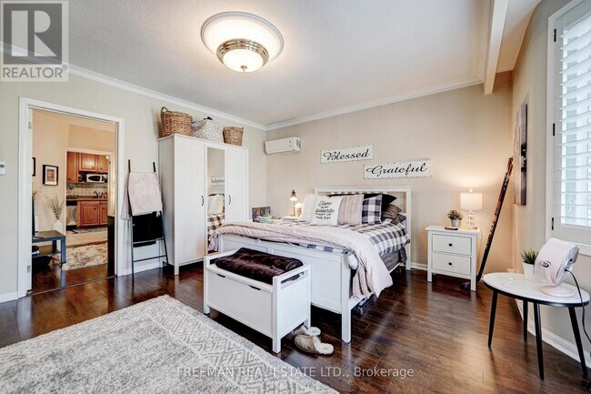 Photo du bâtiment - 648 Markham St