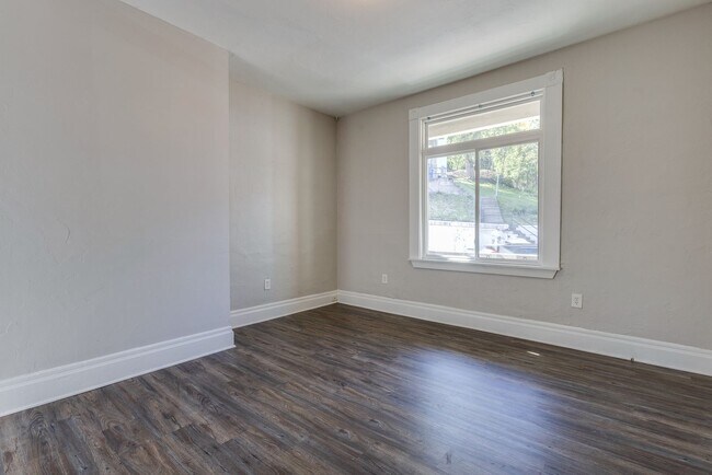 Building Photo - 2641 S 18th St