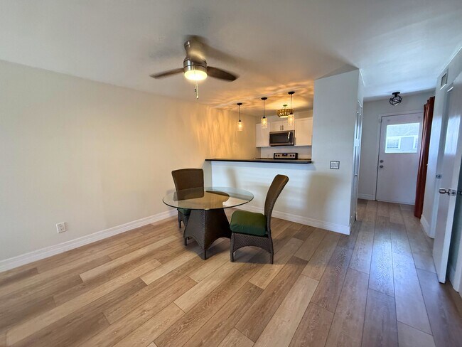 Foto del edificio - 4821 W McElroy Ave