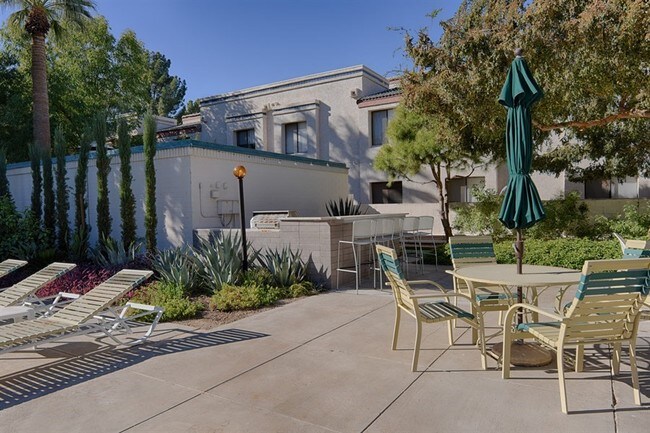 Building Photo - 6502 N Central Ave