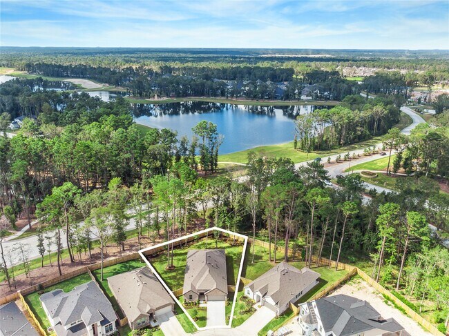 Foto del edificio - 8206 Boundary Waters Dr