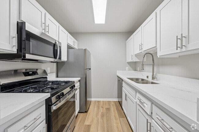 Plan B - 2BR, 1BA - 783SF - Kitchen - Azusa Gardens Apartments