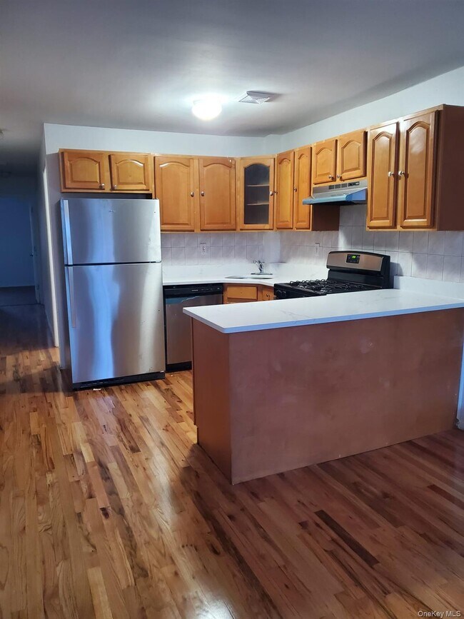 Foto del edificio - 94-86 218th St