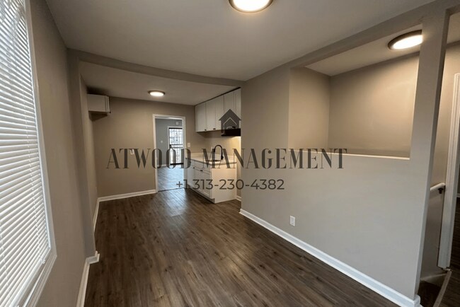 Foto del edificio - 14722 Quincy St