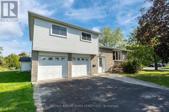 Photo du bâtiment - 1 Applewood Crescent